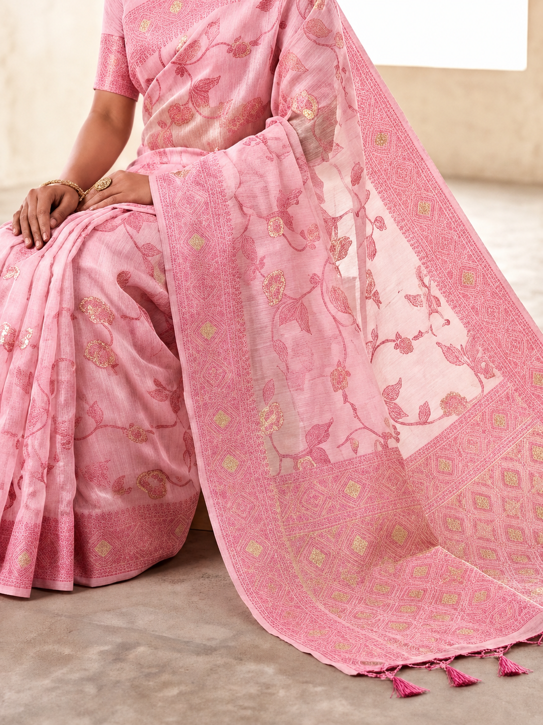 Saytha Stunning Floral Linen Saree for Women - Image 8